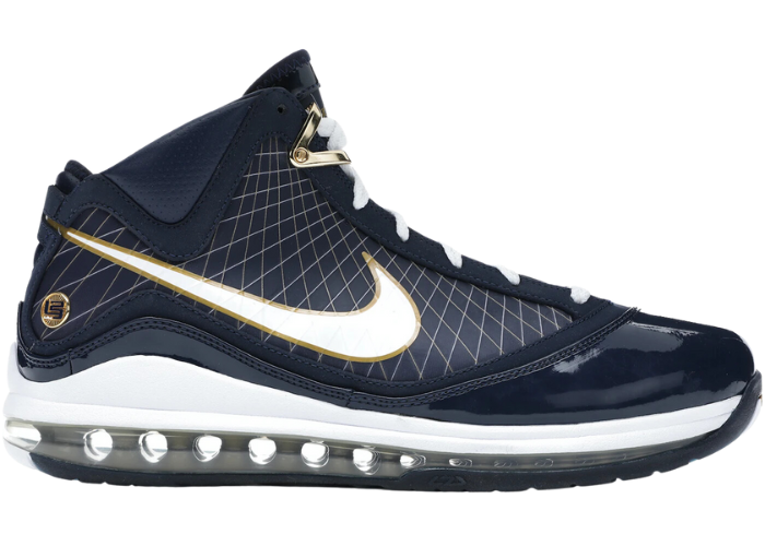 Nike LeBron 7 University of Akron