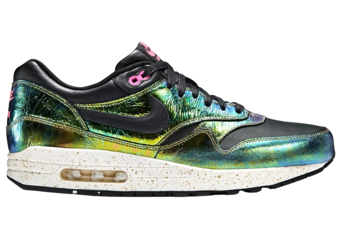 nike internationalist trainers in beige