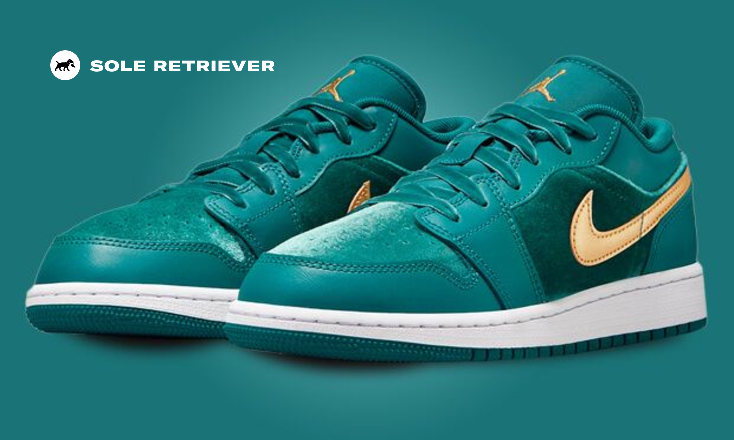 Velvet Accents the Air Jordan 1 Low SE Geode Teal