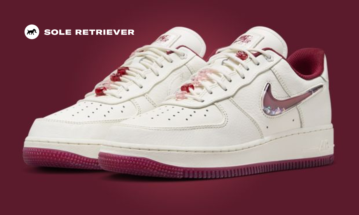 靴 Nike Air Force 1 BG Low Valentine's Day The Nike Air Force 1 Low Valentine's Day Glitter Swoosh Releases