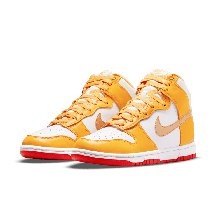 Nike Dunk High University Gold (W) Angle 2