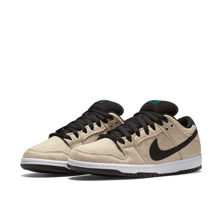 Nike SB Dunk Low 420 Angle 2