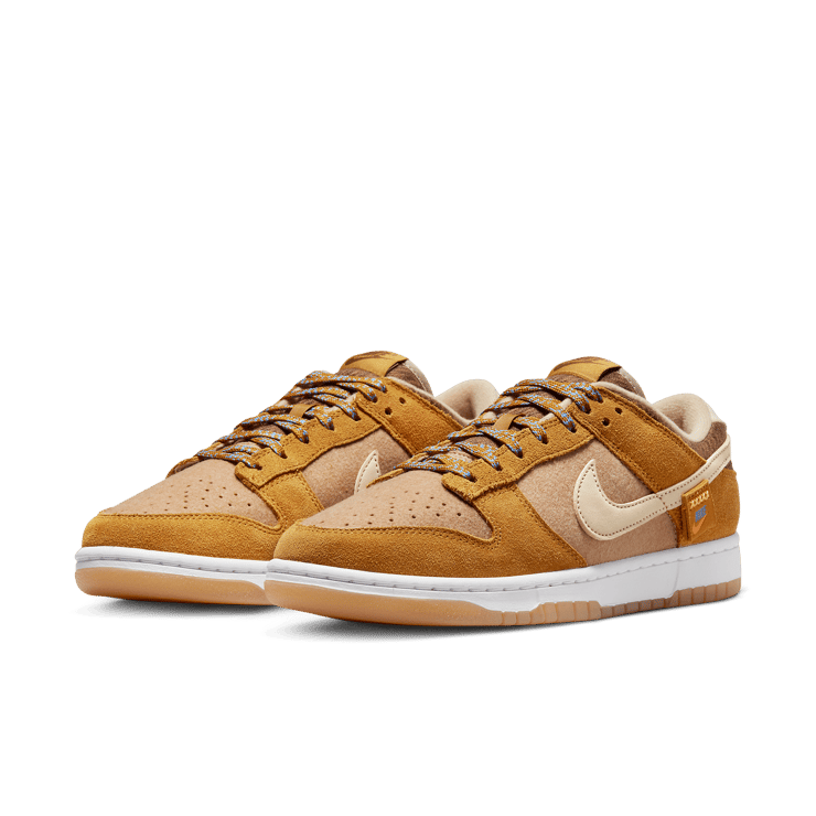 Nike Dunk Low SE Teddy Bear Parline Angle 2