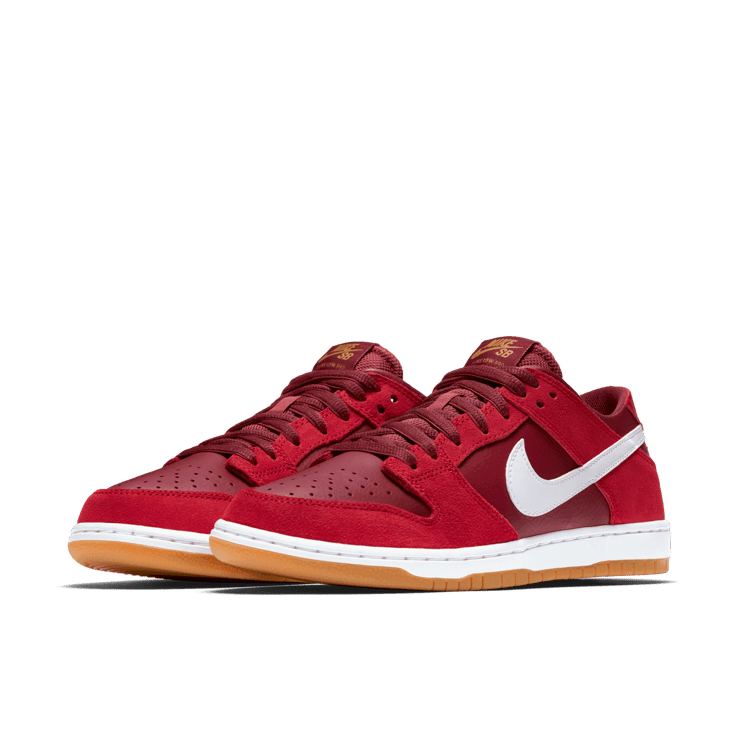 Nike SB Zoom Dunk Low Track Red Angle 2