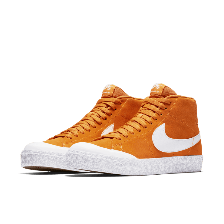 Nike SB Blazer Zoom Mid Circuit Orange Angle 2