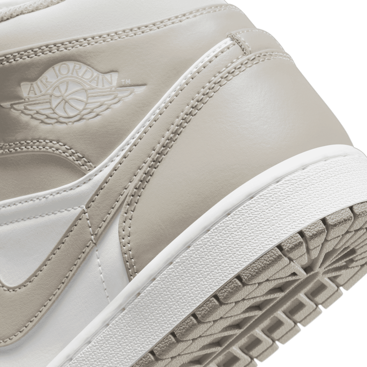 Jordan 1 Mid Linen Angle 5