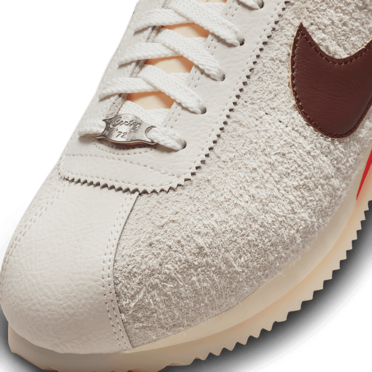 Nike Cortez 23 Earth Light Orewood Brown (W) Angle 4