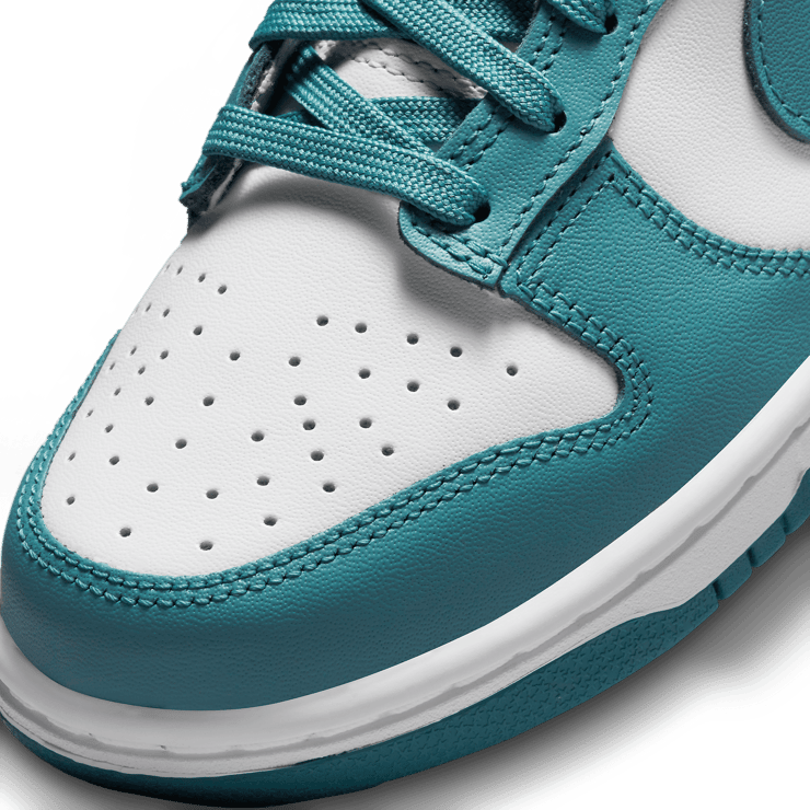 Nike Dunk Low Noise Aqua (W) Angle 4