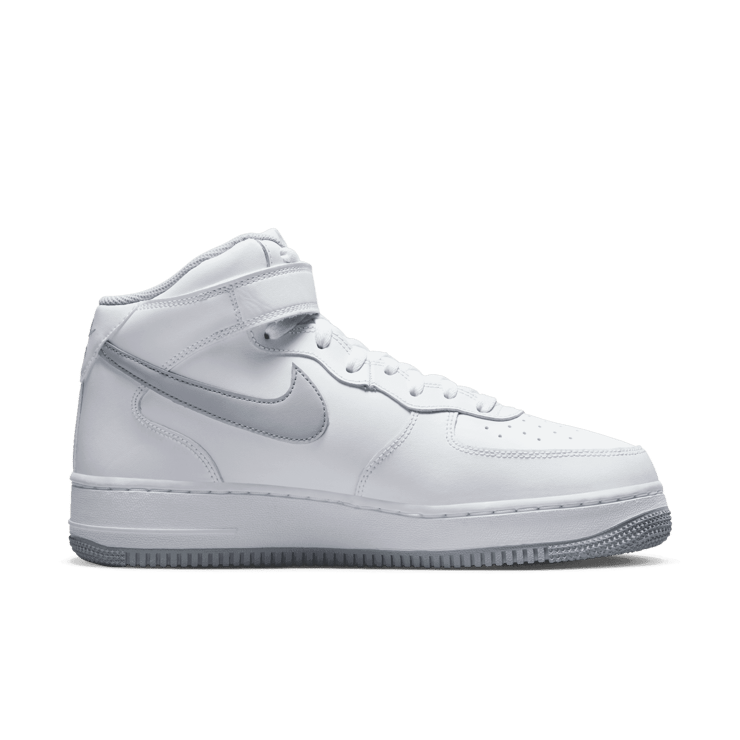 Nike Air Force 1 Mid White Wolf Grey Angle 1