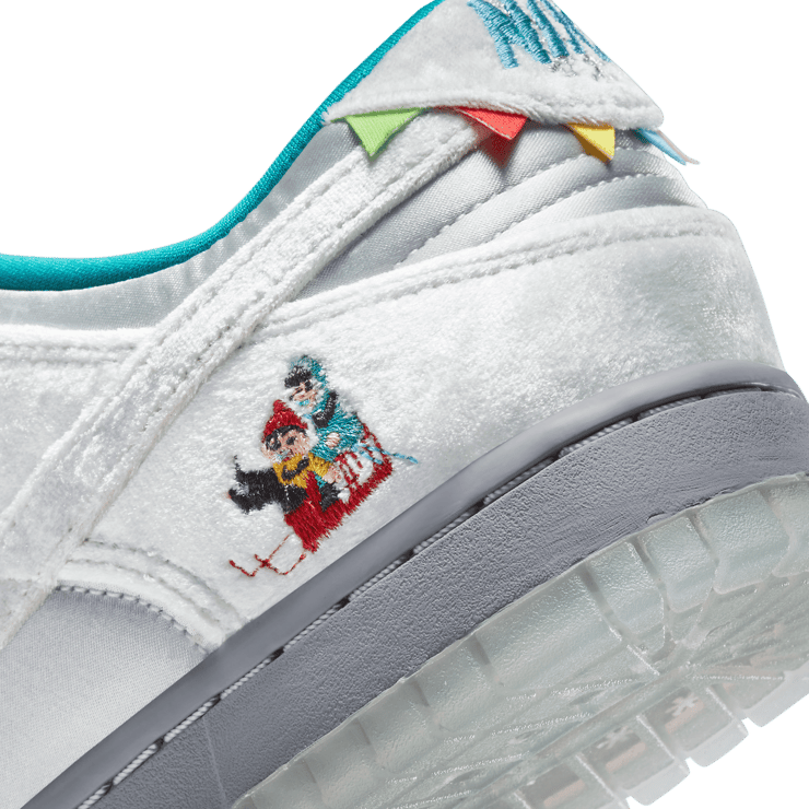 Nike Dunk Low Ice Angle 5
