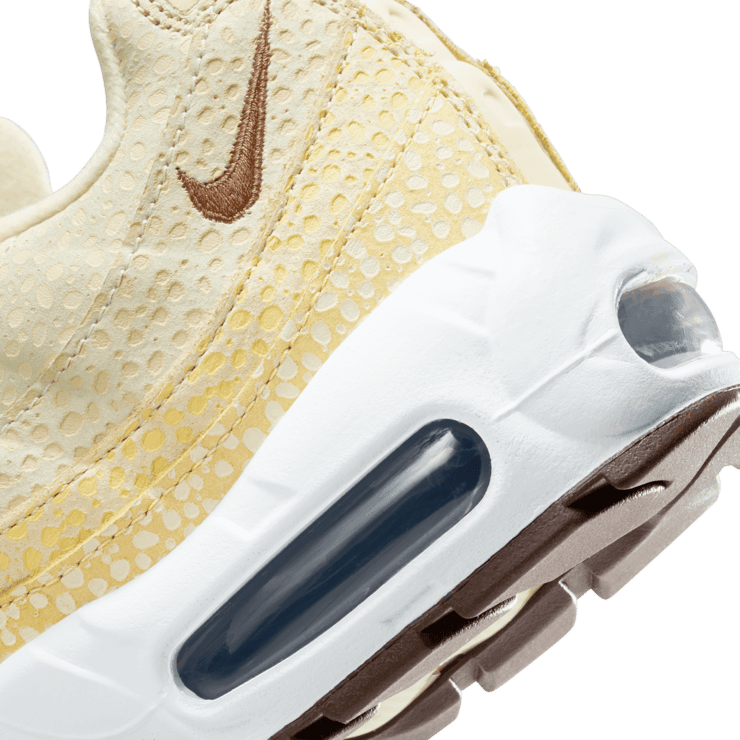 Nike Air Max 95 Alabaster (W) Angle 5