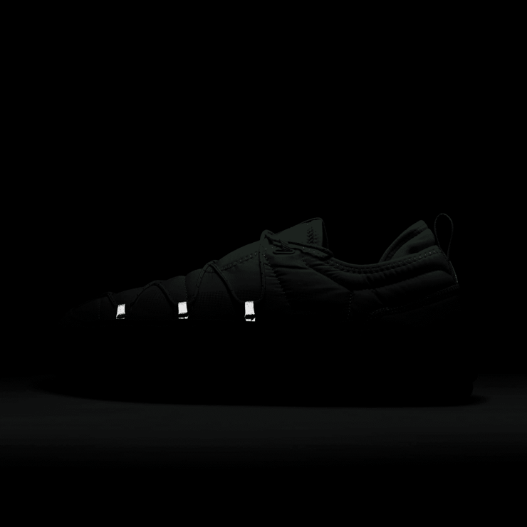 Nike Offline Pack Enamel Green Angle 8