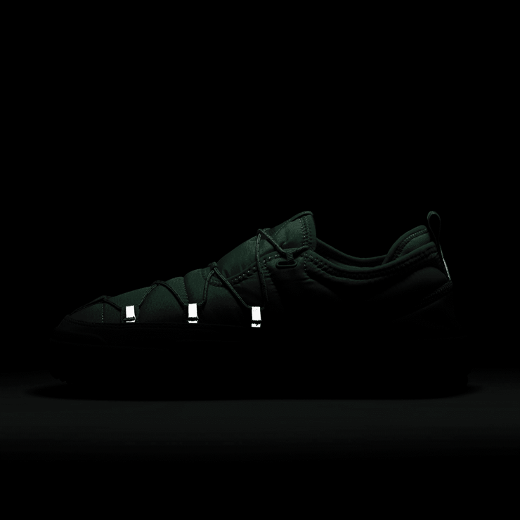 Nike Offline Pack Enamel Green Angle 9