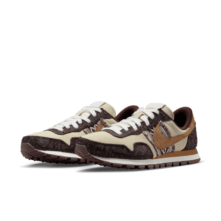 Nike Air Pegasus 83 NAI-KE (W) Angle 2