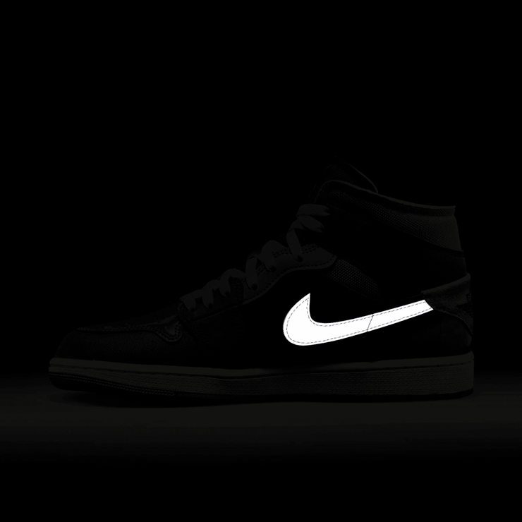 Air Jordan 1 Mid SE Craft Obsidian Angle 7