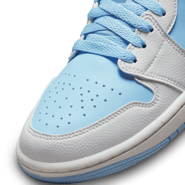 Air Jordan 1 Low SE Reverse Ice Blue (W) Angle 4