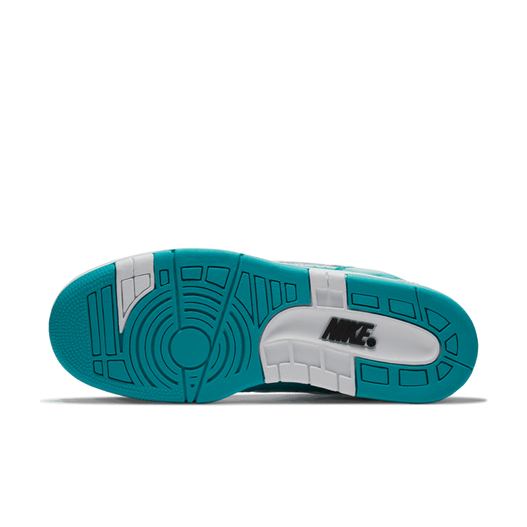 Nike SB Air Force 2 Low Supreme Blue Angle 0