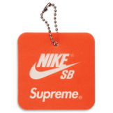 Nike SB Air Force 2 Low Supreme Yellow Angle 4