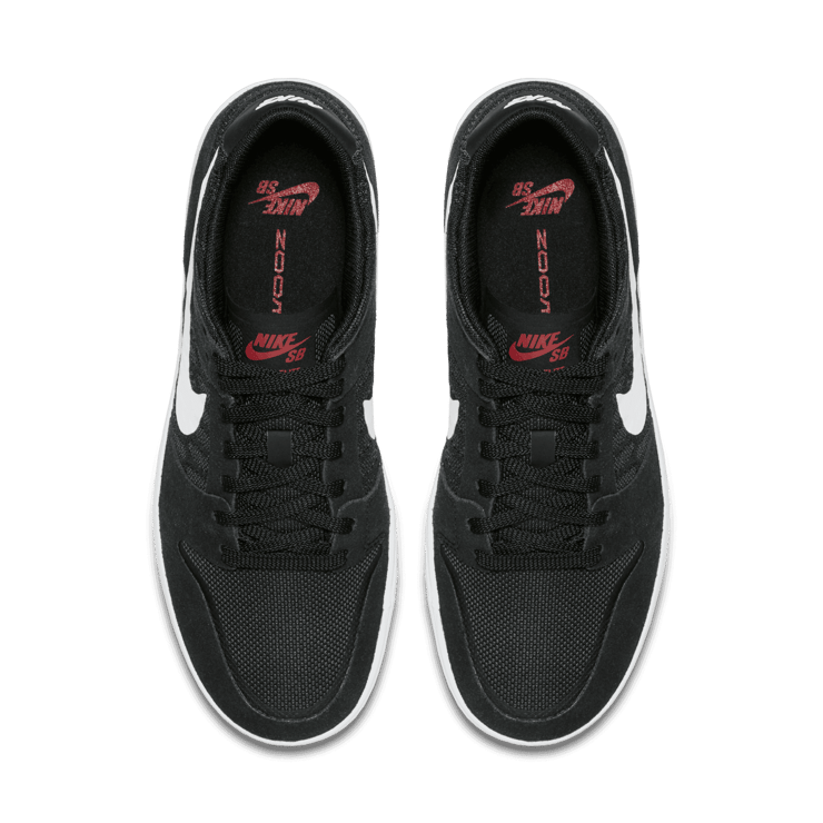 Nike SB Zoom Dunk Low Black White Gum Angle 3