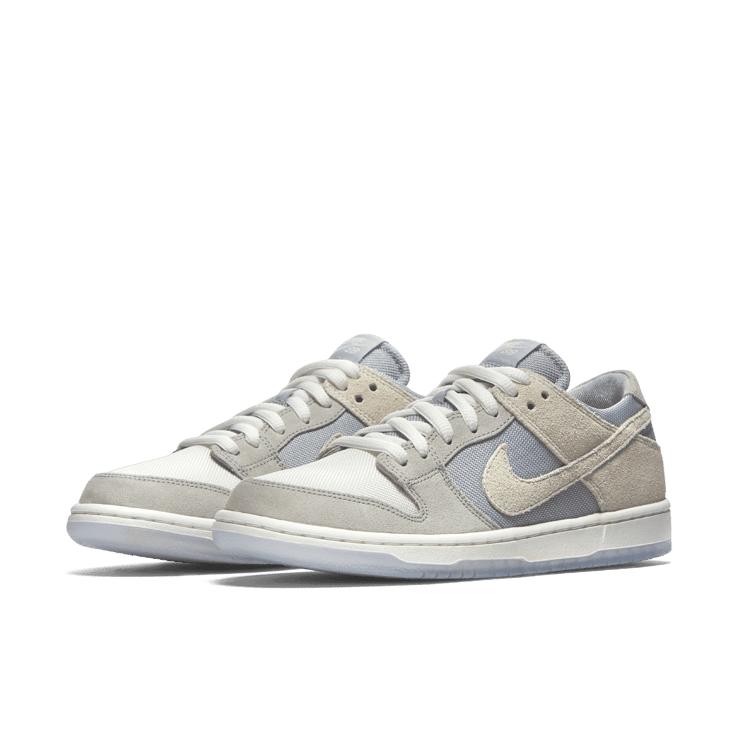 Nike SB Dunk Low Wolf Grey Angle 2