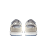 Nike SB Dunk Low Wolf Grey Angle 3