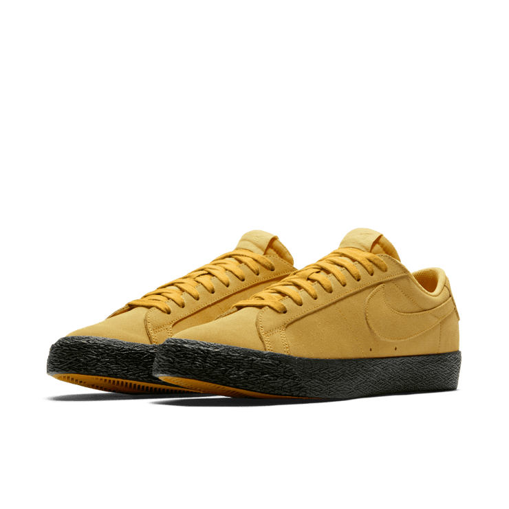 Nike SB Zoom Blazer Low Yellow Ochre Angle 2