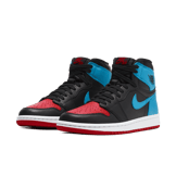 Air Jordan 1 Retro High OG UNC To Chi Leather (W) Angle 2