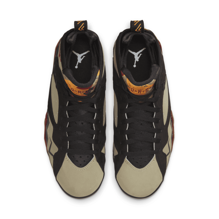 Air Jordan 7 Retro SE Black Olive Angle 1