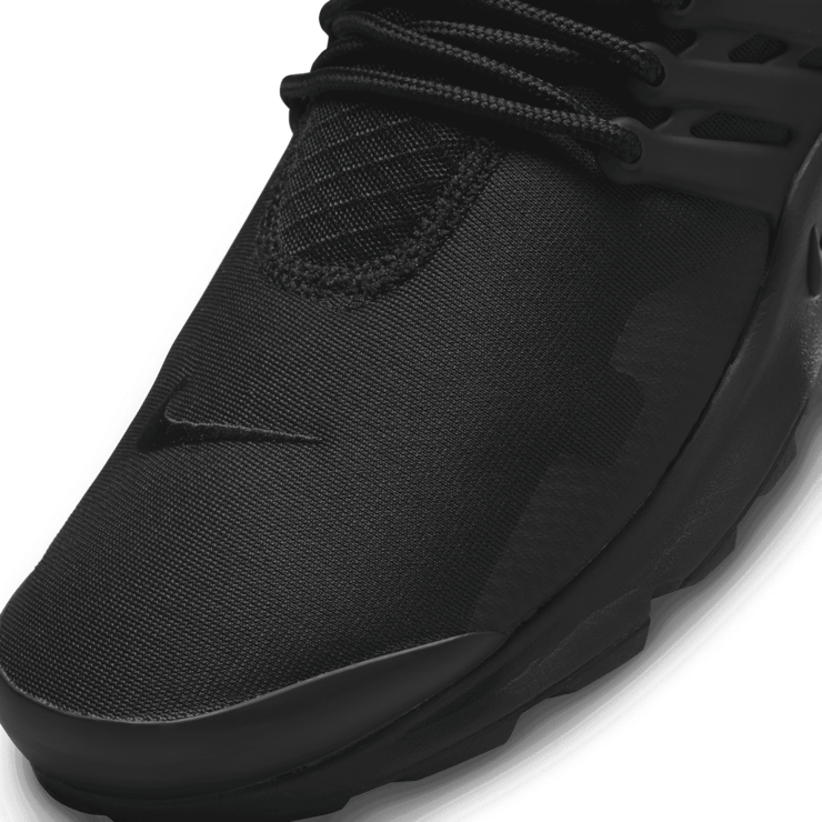 Nike Air Presto Mid Utility Triple Black Angle 4