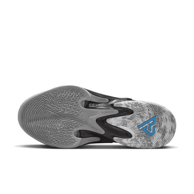 Nike Zoom Freak 4 Black Light Smoke Grey Angle 0