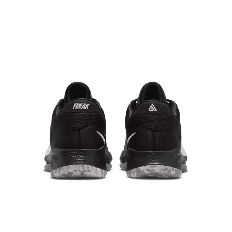 Nike Zoom Freak 4 Black Light Smoke Grey Angle 3