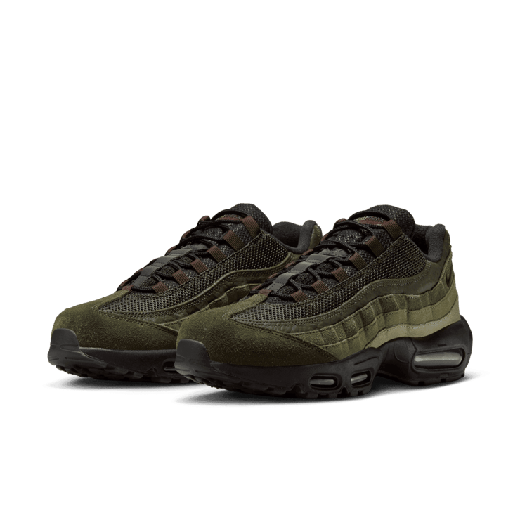 Nike Air Max 95 Black Earth Angle 2