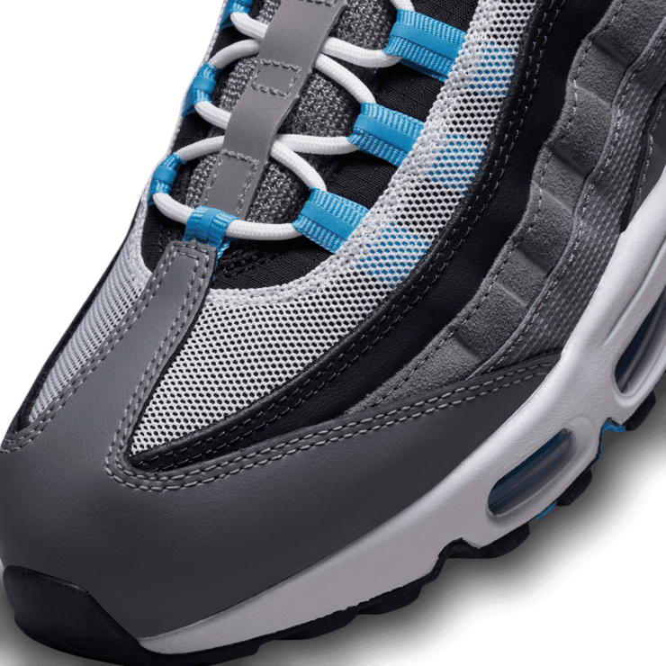 Nike Air Max 95 Cool Grey University Blue Dark Obsidian Angle 4