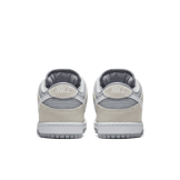 Nike SB Dunk Low Summit White Wolf Grey Angle 3