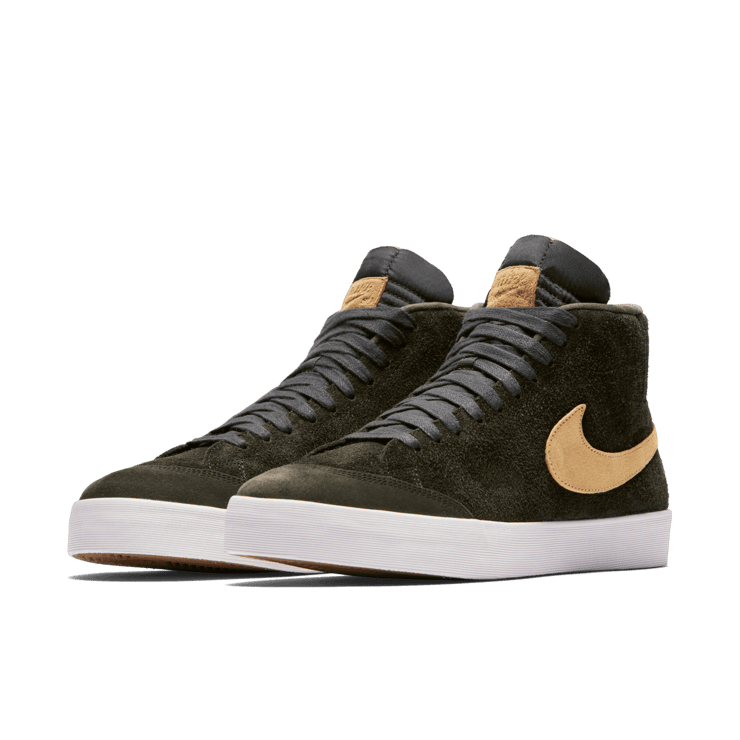 Nike SB Blazer Mid We Club 58 Angle 2