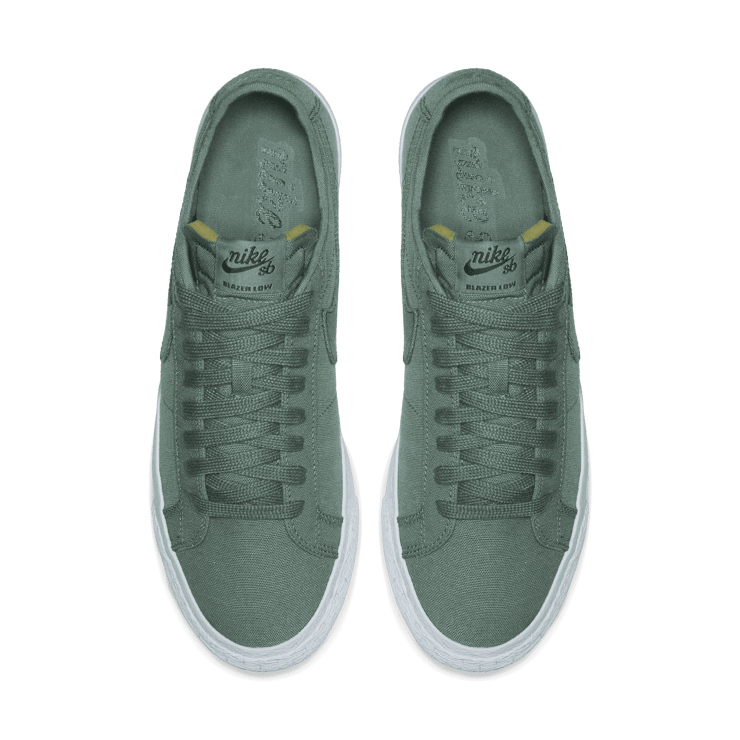 Nike SB Blazer Low Canvas Decon Clay Green Angle 1