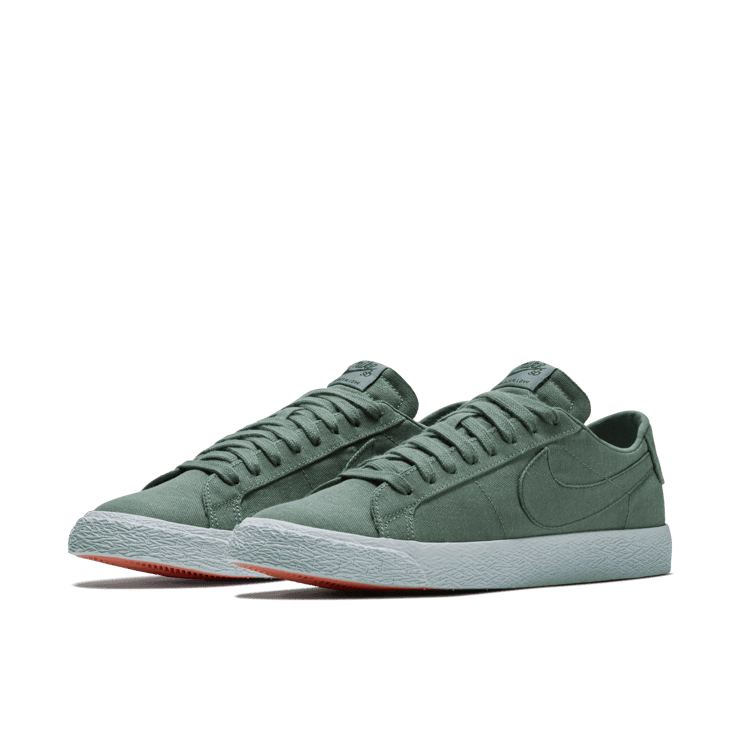 Nike SB Blazer Low Canvas Decon Clay Green Angle 2