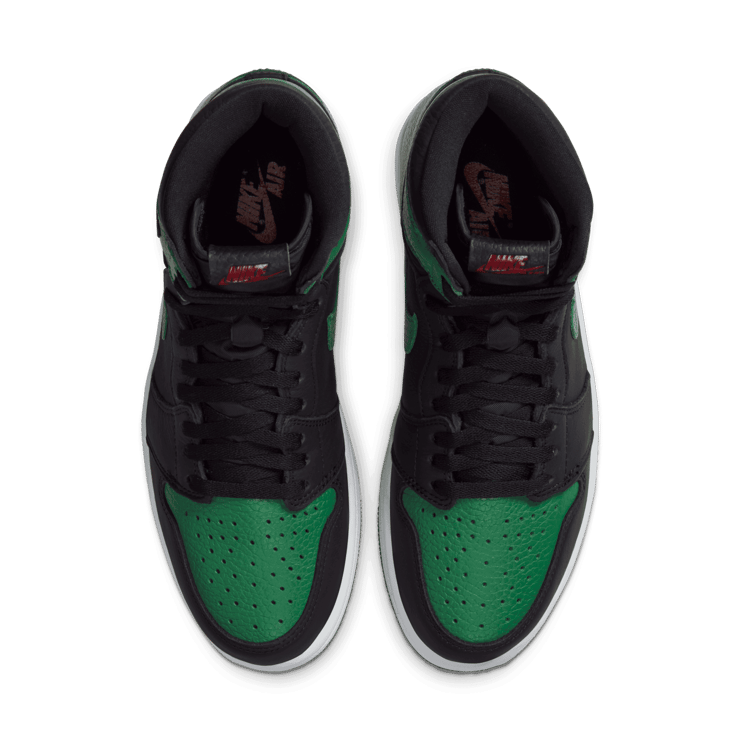 Air Jordan 1 Retro High OG Pine Green Angle 1