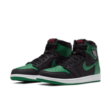 Air Jordan 1 Retro High OG Pine Green Angle 2