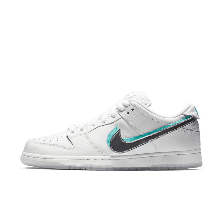 Nike SB Dunk Low Diamond Supply Co White Diamond Angle 7