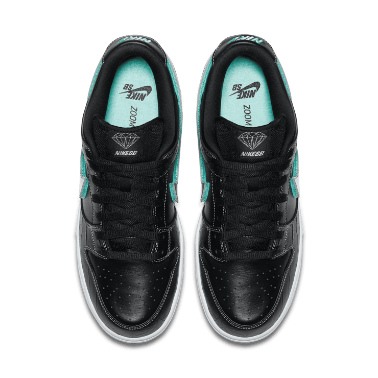 Nike SB Dunk Low Diamond Supply Co Black Diamond Angle 1