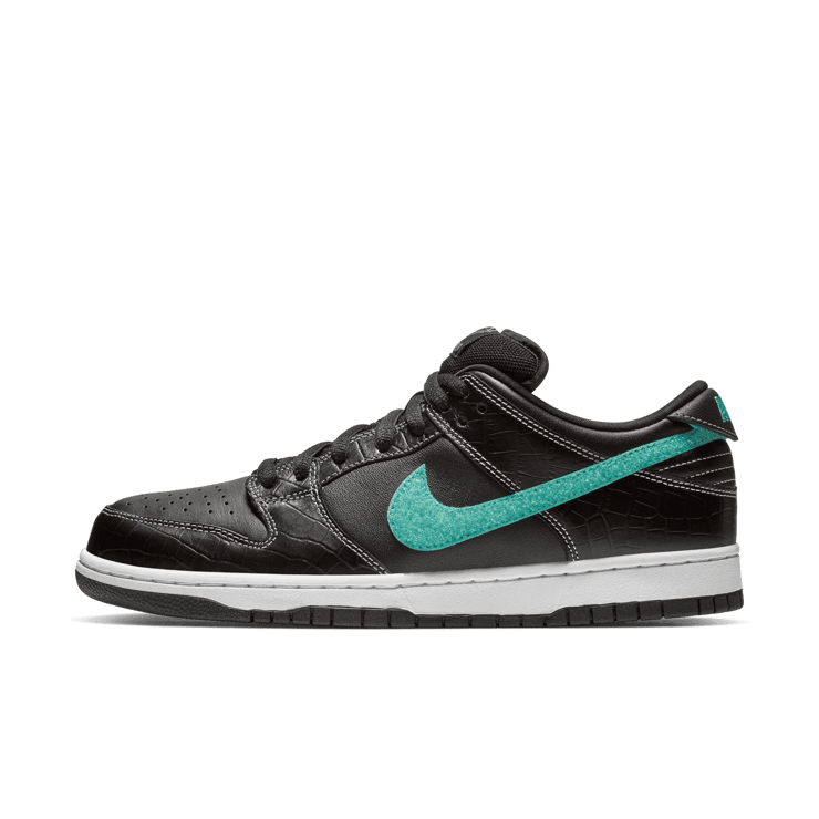 Nike SB Dunk Low Diamond Supply Co Black Diamond Angle 5