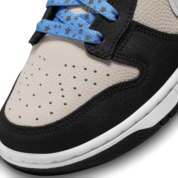 Nike Wmns Dunk Low Starry Laces ダンクスターシューレース星 Starry Laces Twinkle Across This Nike Dunk Low