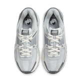 Nike Zoom Vomero 5 Wolf Grey Angle 1