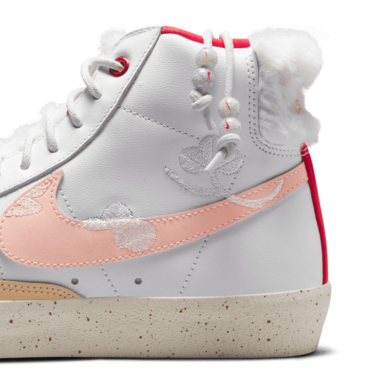 Nike Blazer Mid 77 Leap High (W) Angle 6