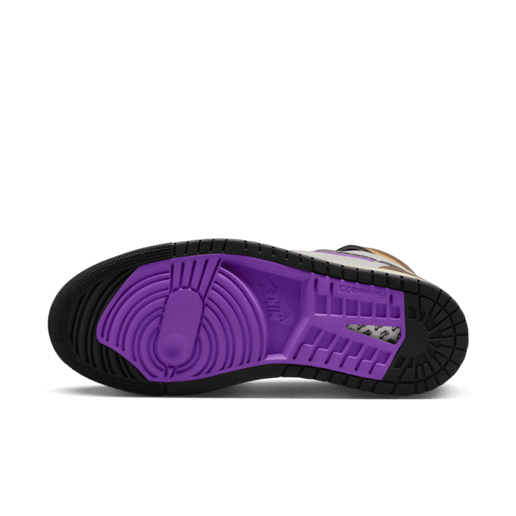 Air Jordan 1 High Zoom CMFT 2 Palomino Wild Berry Angle 0