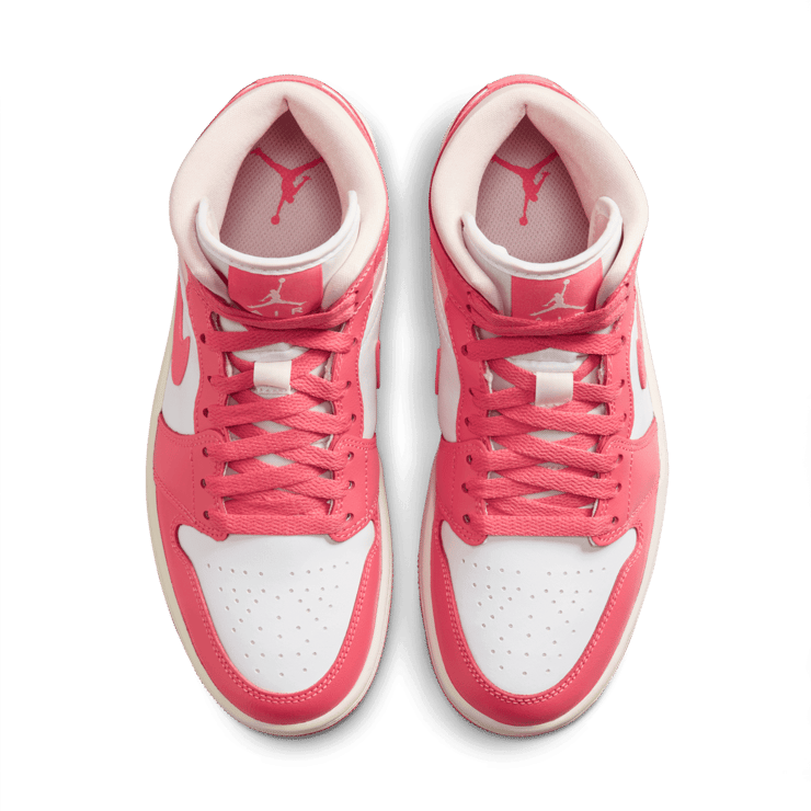Jordan 1 Mid Strawberries & Cream (W) Angle 1