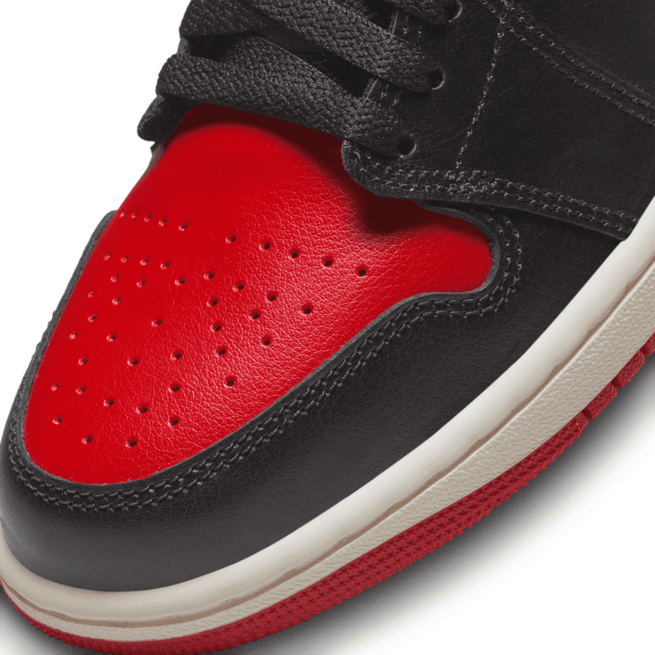 Air Jordan 1 Low Bred Sail (W) Angle 5