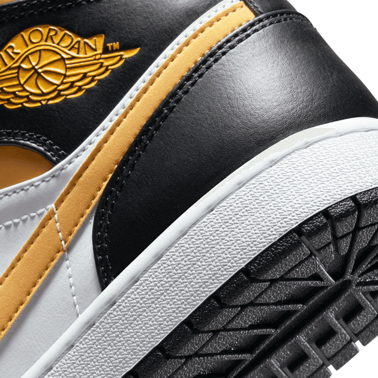 Jordan 1 Mid White Pollen Black Angle 5