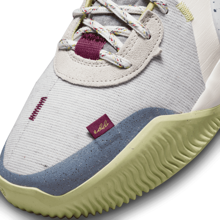 Nike Air Deldon Phantom Sangria Angle 4